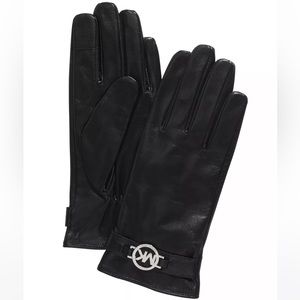 NWT Women’s Michael Kors leather gloves